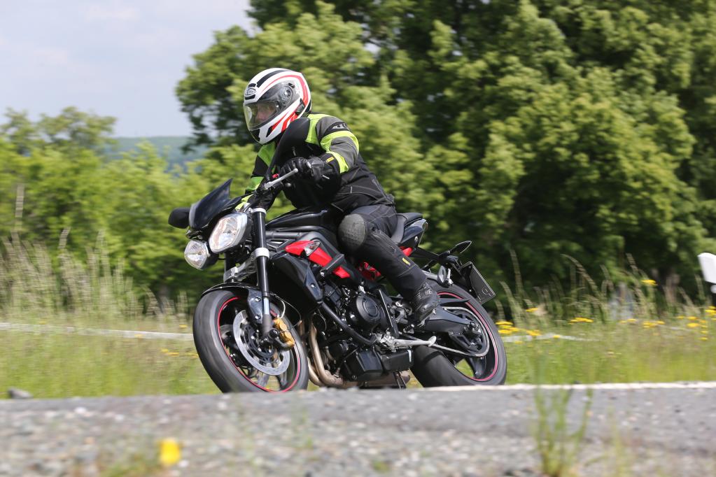 Triumph Street Triple: Drei mal drei