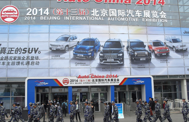 Unter Kommando in Reih' und Glied: Beobachtungen bei der Auto China