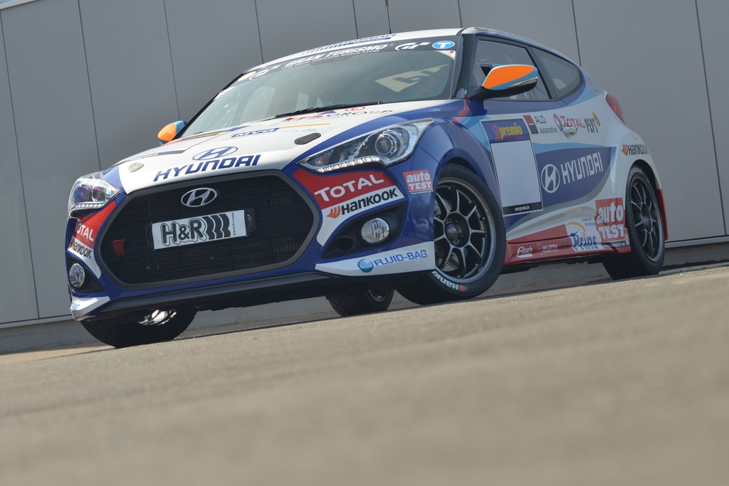 Veloster geht auf dem Nürburgring in die zweite Runde