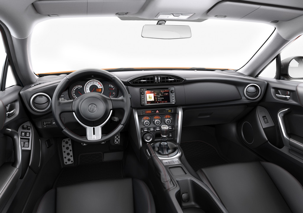 Verbesserte Dynamik im neuen Modelljahr für Toyota GT86