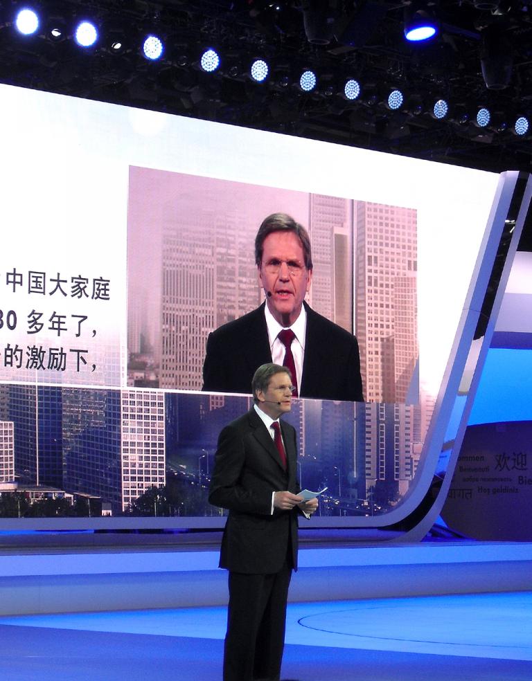 Volkswagens China-Vorstand Jochem Heizmann bei der Pekinger Autoschau. 