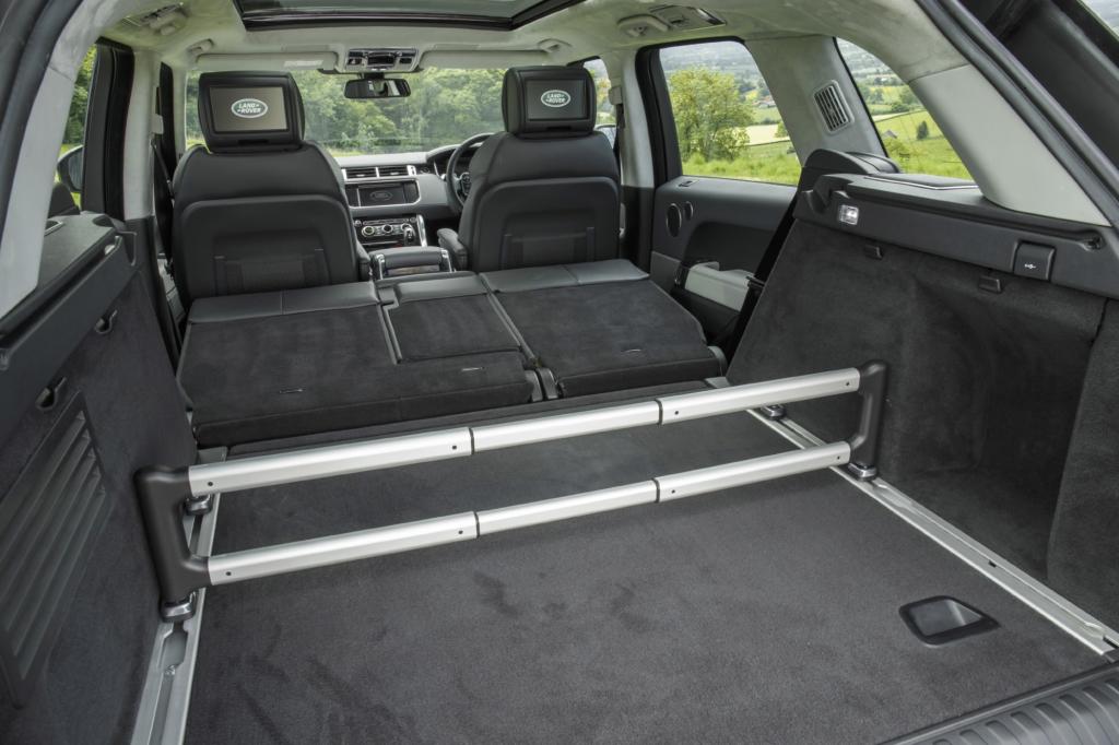 Vom edlen Schwestermodell Range Rover hat der „Sport“ die Voll-Aluminium-Karosserie übernommen, das Leichtmetall kommt nicht nur auf der Außenhaut, sondern auch in der Struktur zum Einsatz.
