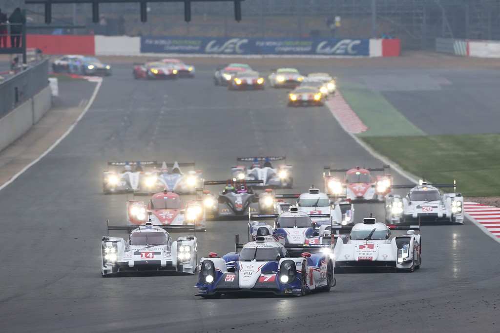WEC 2014: Toyota startet mit Doppelsieg