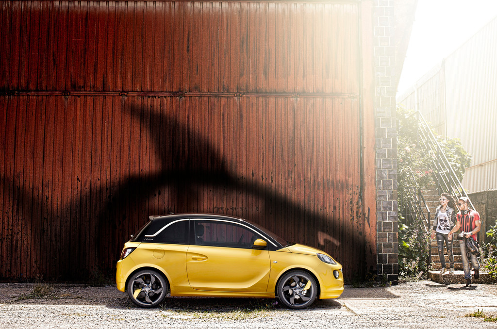 Was macht der Hai im Opel Adam?
