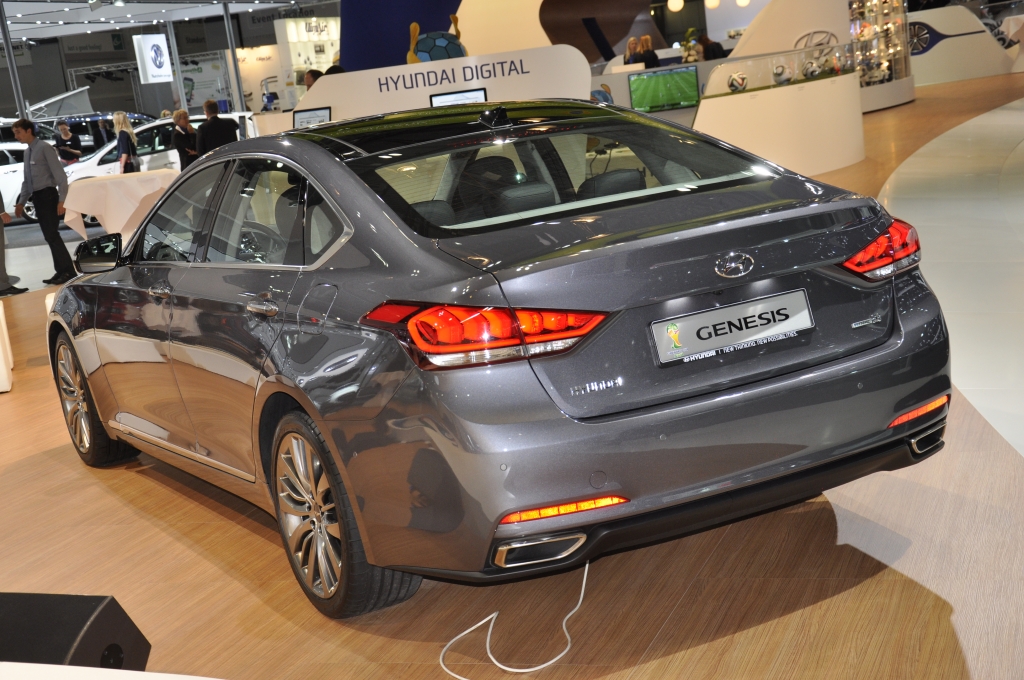 AMI 2014: Hyundai feiert Deutschlandpremiere der Genesis Sportlimousine