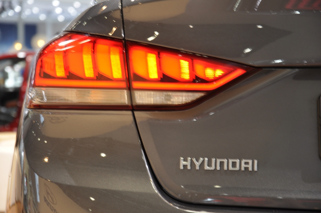 AMI 2014: Hyundai feiert Deutschlandpremiere der Genesis Sportlimousine