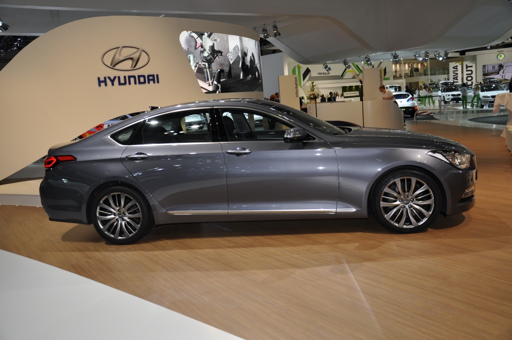 AMI 2014: Hyundai feiert Deutschlandpremiere der Genesis Sportlimousine