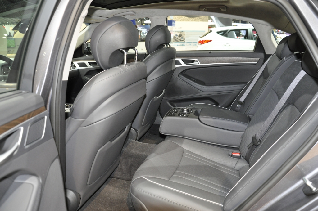 AMI 2014: Hyundai feiert Deutschlandpremiere der Genesis Sportlimousine