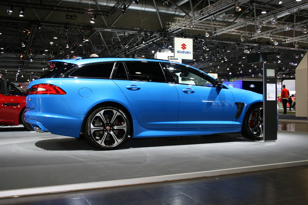 AMI 2014: Jaguars Kombi für den 300er-Club