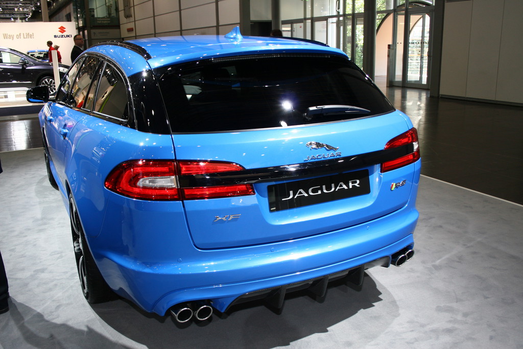 AMI 2014: Jaguars Kombi für den 300er-Club