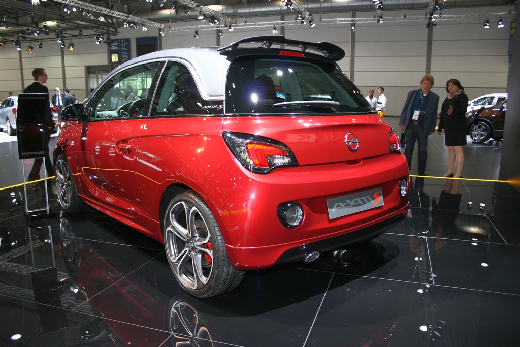 AMI 2014: Opel Adam Rocks startet bei 15 990 Euro