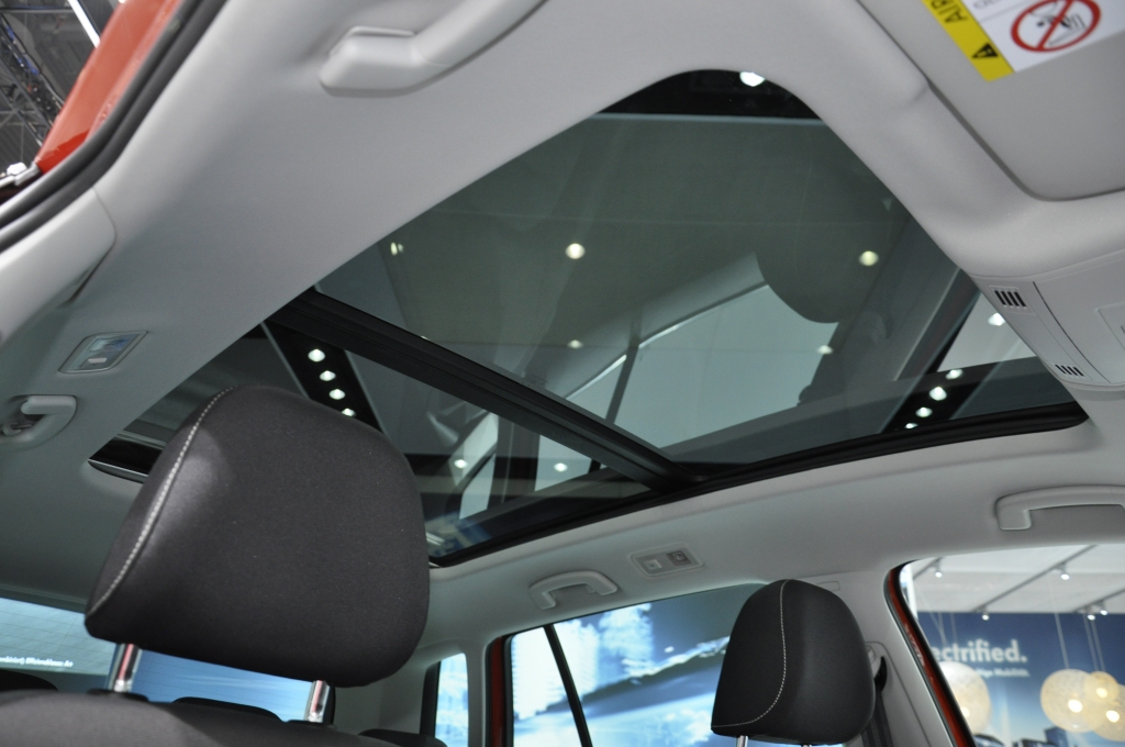 AMI 2014: VW Golf Sportsvan - Golf im Sportwahn