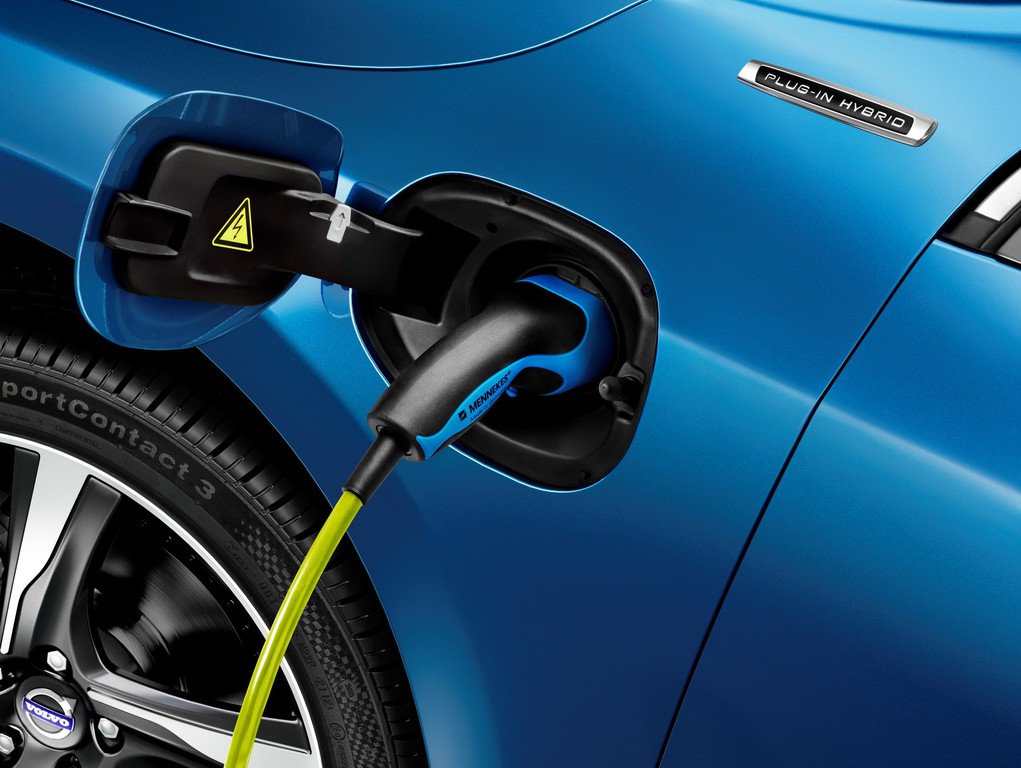 AMI 2014: Weltpremiere für Volvo V60 Plug-in-Hybrid R-Design