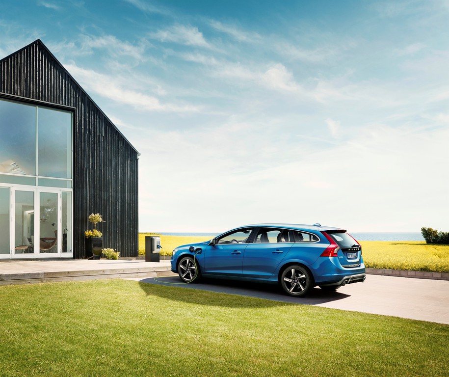 AMI 2014: Weltpremiere für Volvo V60 Plug-in-Hybrid R-Design