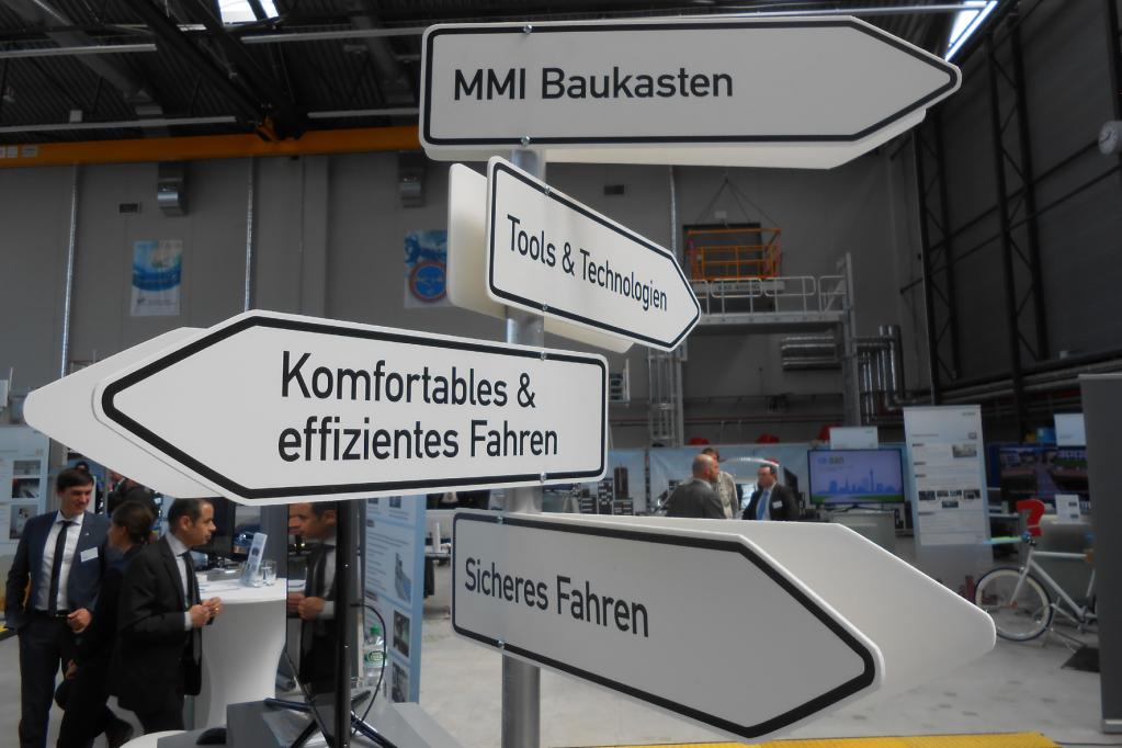 Assistenzsystem im Auto als 