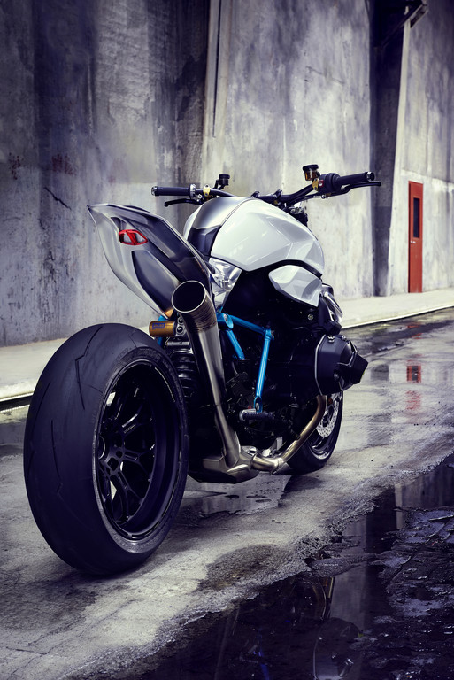 BMW zeigt am Comer See die Concept Roadster
