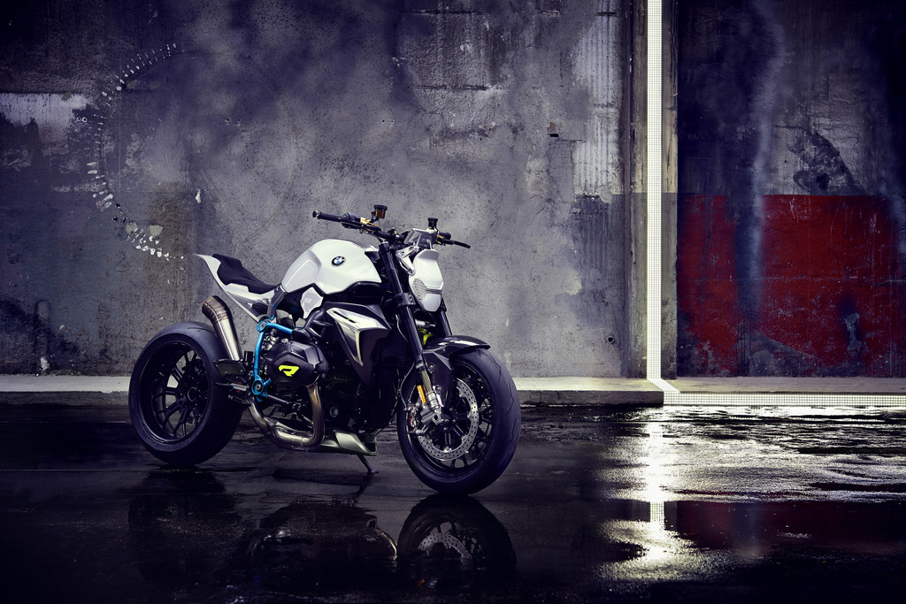 BMW zeigt am Comer See die Concept Roadster