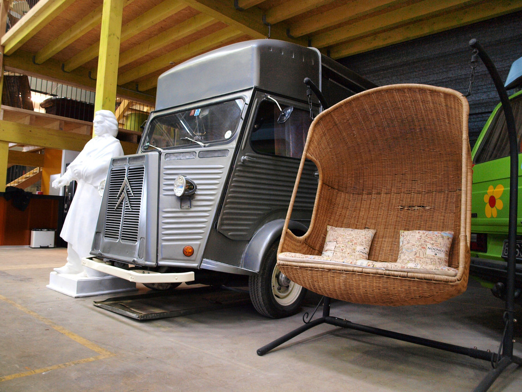 Base Camp: Indoor-Camping mit besonderer Note