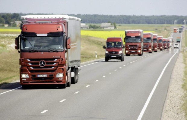 CO2-Grenzwerte für schwere Nutzfahrzeuge - Auch Lkw sollen sauberer werden