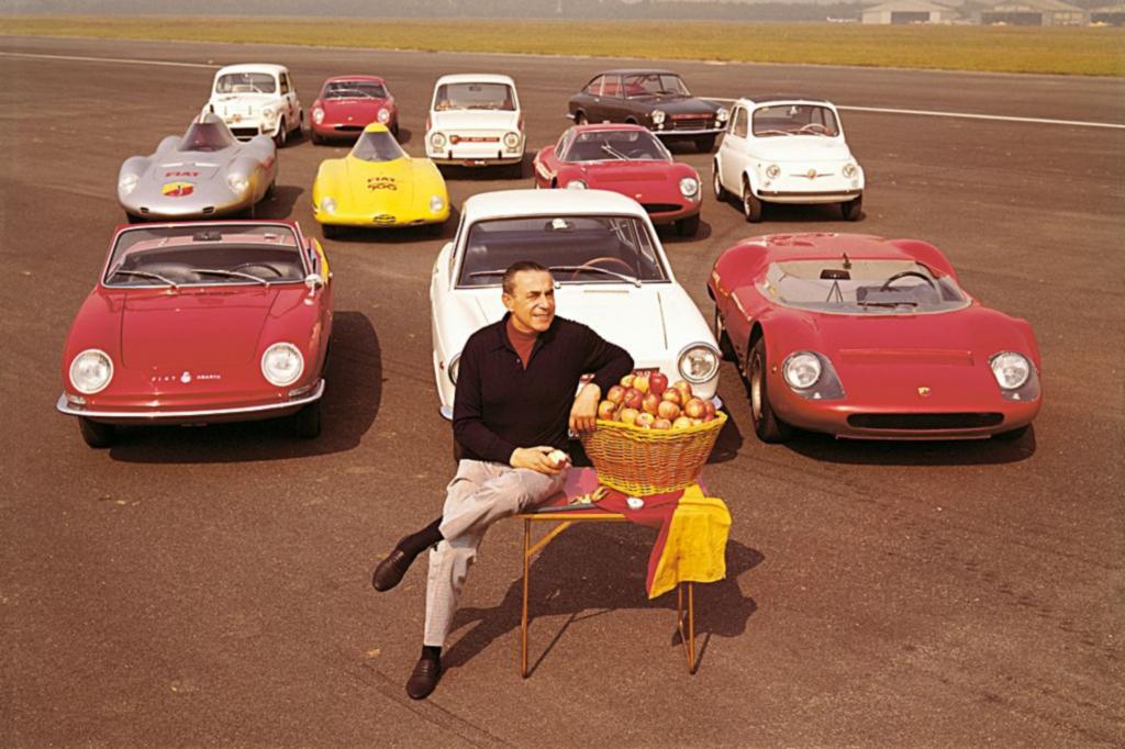 Carlo Abarth mit Programm zum Modelljahr 1965