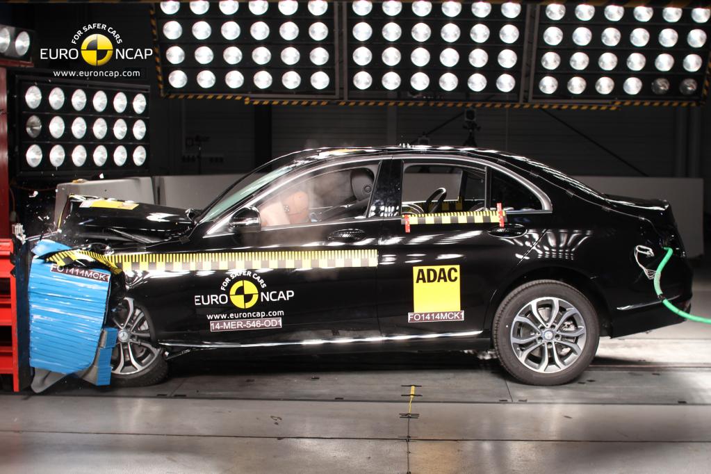 Crashtest: Bestwertung für Mercedes C-Klasse