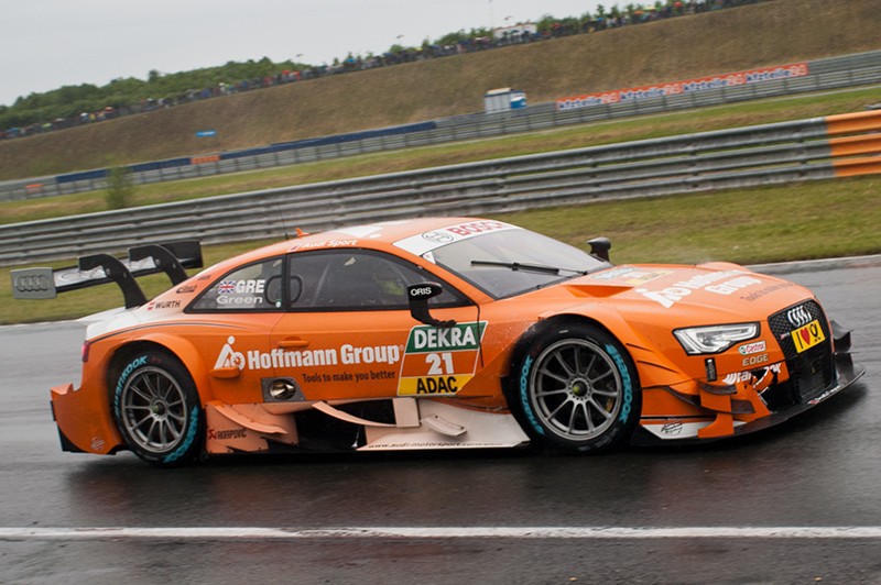 DTM in Oschersleben: Sieg für Mercedes bei schwierigem Regenrennen