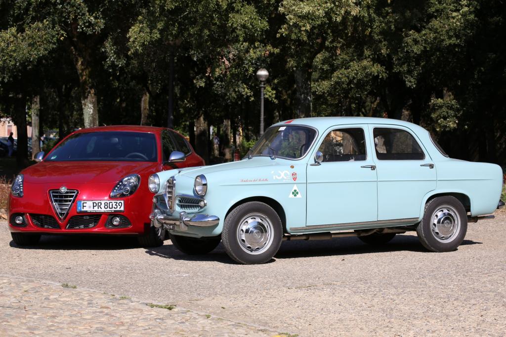 Da lässt es Alfa sich nicht nehmen, die Feier des 60-jähigen Modelljubiläums in die Atmosphäre des Mille Miglia-Starts zu tauchen.