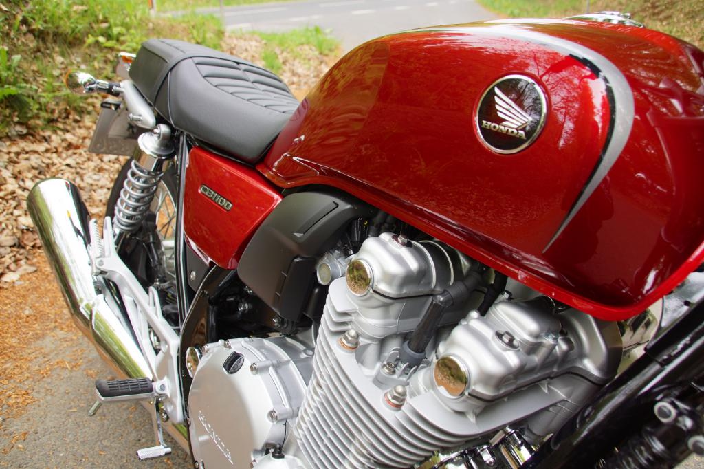 Den Tank seines Retro-Modells hat Honda für die neue Version EX auf 17,5 l vergrößert