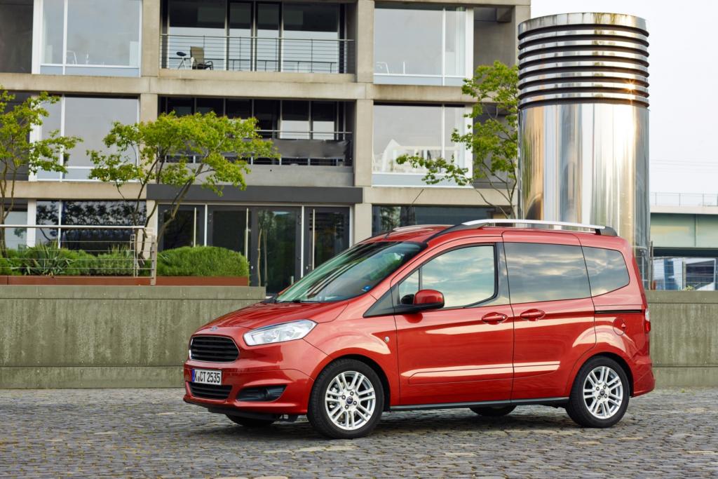 Erste Fahrt im Ford Tourneo Courier 1.0 Liter EcoBoost - Kleiner Kasten zu kleinen Kosten 