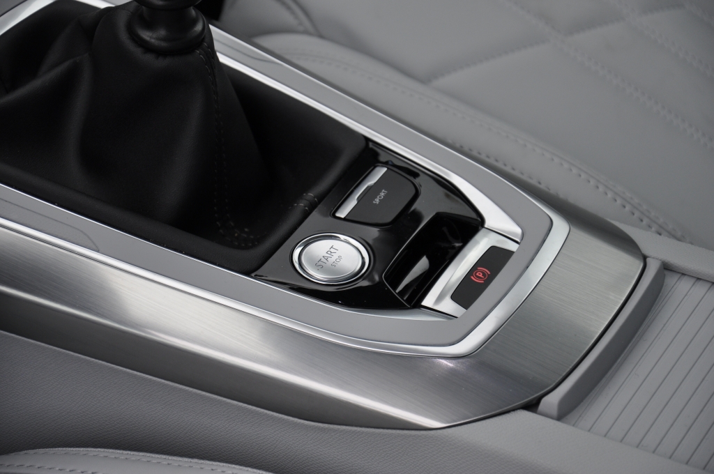 Erste Fahrt im Peugeot 308 SW - So schick kann eine weiße Weste sein
