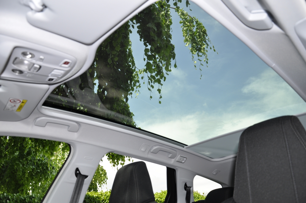 Erste Fahrt im Peugeot 308 SW - So schick kann eine weiße Weste sein