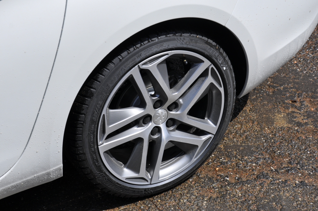 Erste Fahrt im Peugeot 308 SW - So schick kann eine weiße Weste sein