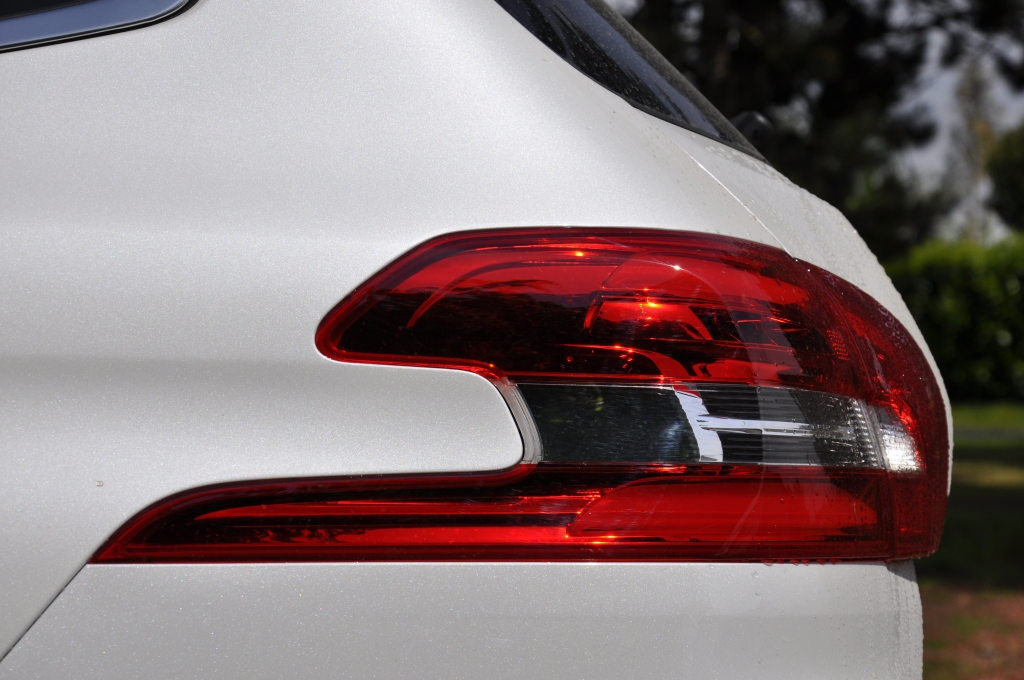 Erste Fahrt im Peugeot 308 SW - So schick kann eine weiße Weste sein