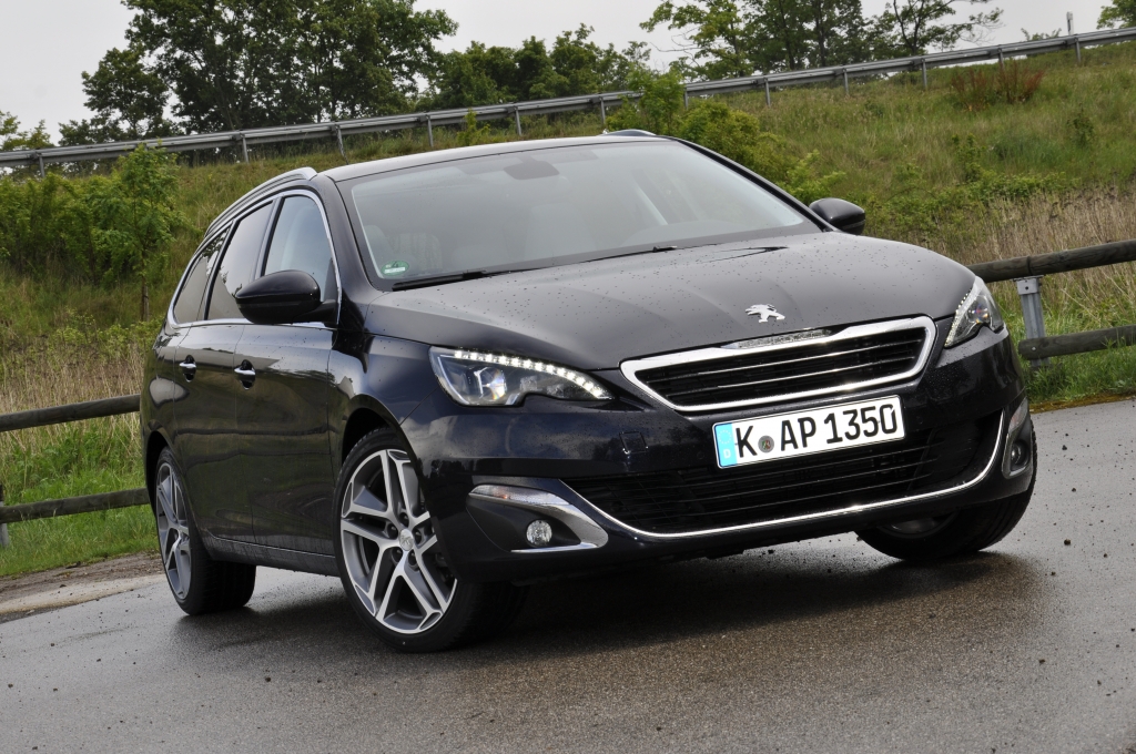 Erste Fahrt im Peugeot 308 SW - So schick kann eine weiße Weste sein