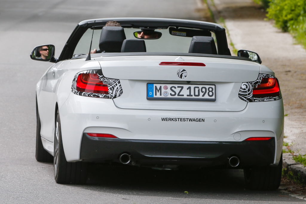 Erwischt: Erlkönig BMW 2er Cabrio in voller Pracht