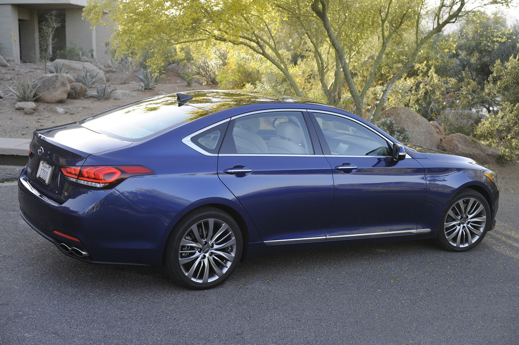 Fahrbericht Hyundai Genesis: Für Individualisten und kühle Rechner
