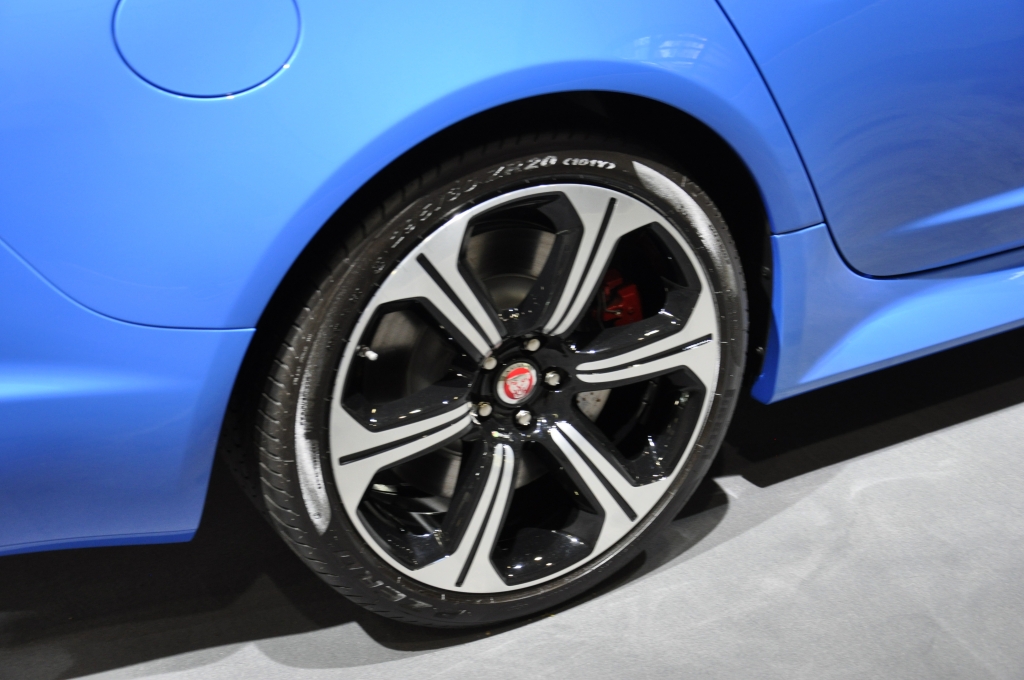 Fahrbericht: Jaguar XFR-S - Die Katze lässt das Sausen nicht