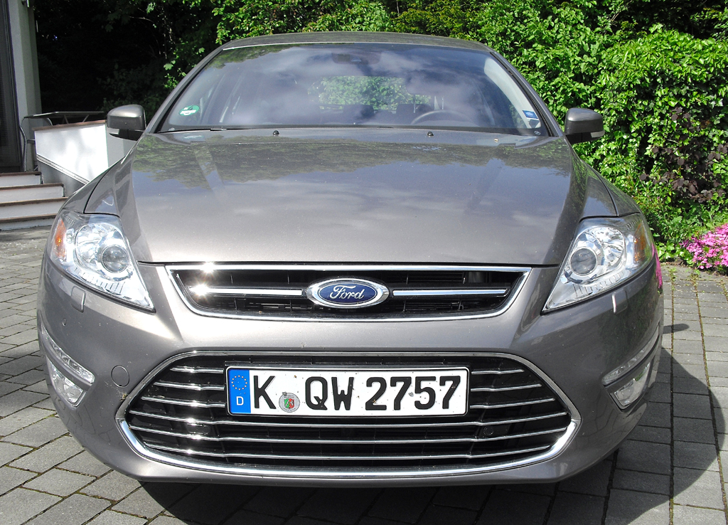 Ford Mondeo: Blick auf die Frontpartie. 