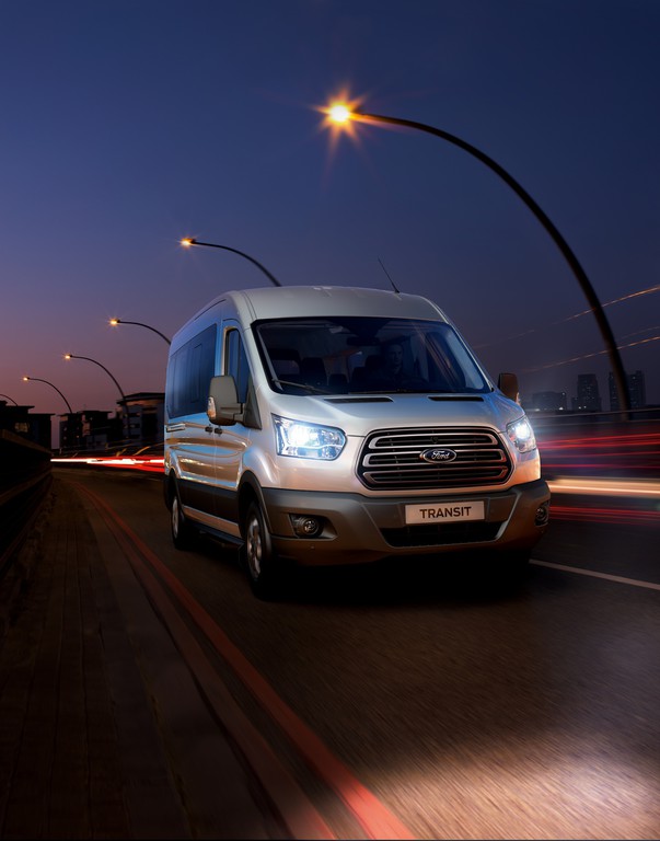 Ford Transit jetzt auch als Bus