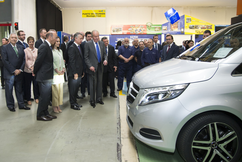 Königlicher Besuch im Mercedes-Benz-Werk