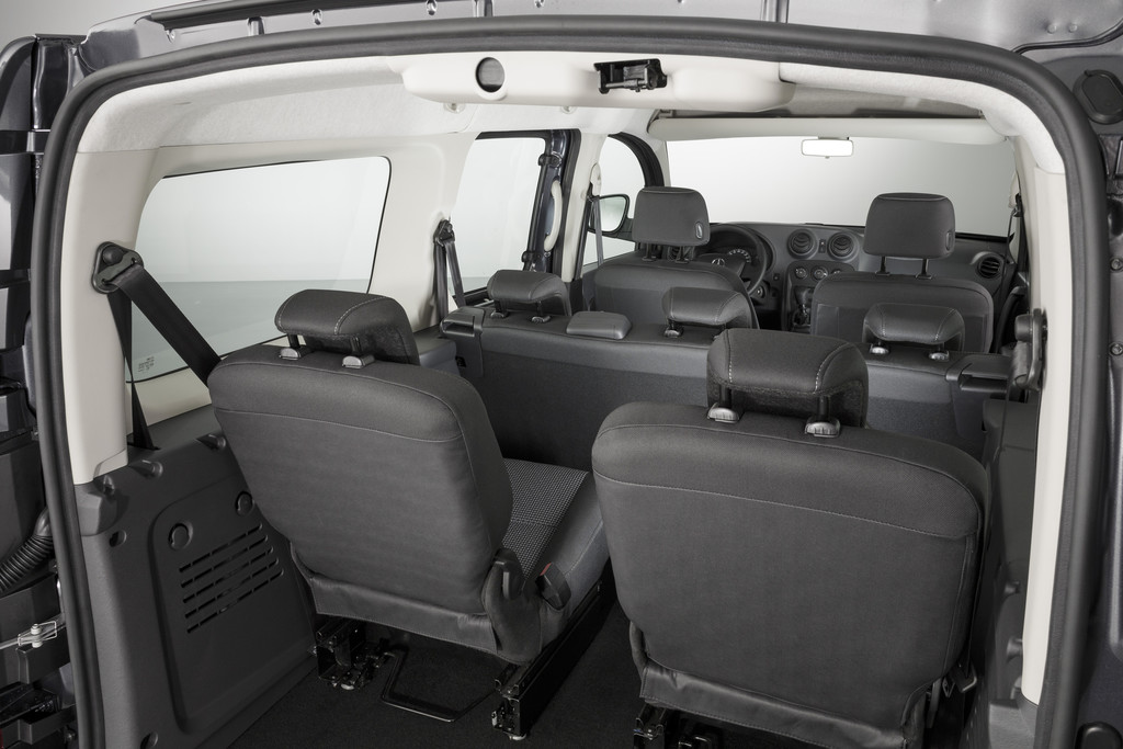Mercedes-Benz Citan für sieben Erwachsene