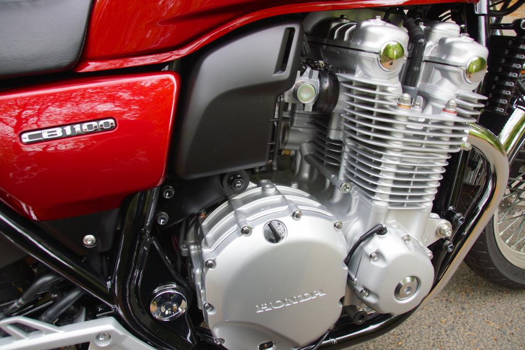 Mit klassischem DOHC-Layout erinnert der 1.140 ccm-Vierzylinder an den Urahn CB 750 Four von 1968