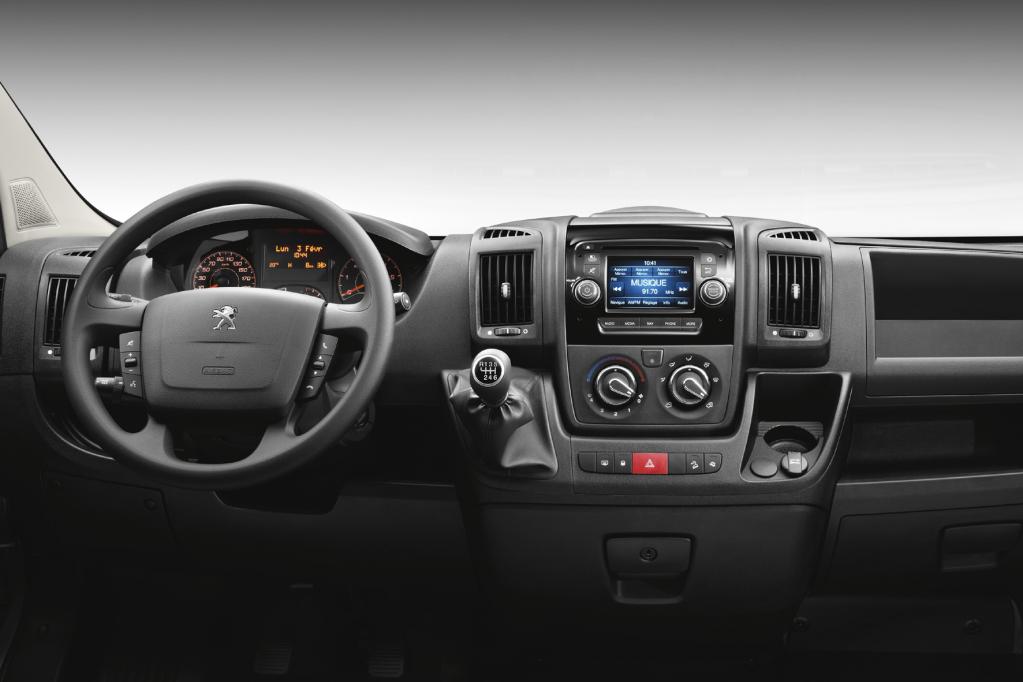 Peugeot Boxer: Transporter-Multitalent