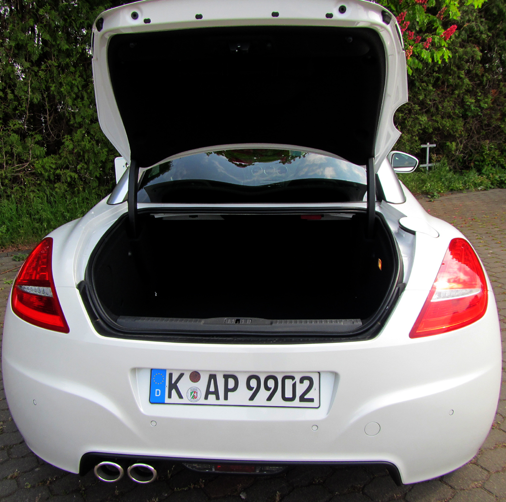 Peugeot RCZ: Das Stauabteil fasst für einen 2+2-Sitzer bemerkenswerte 321 bis fast 639 Liter. 