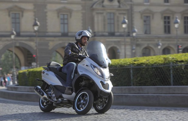 Piaggio mp3 500: Evolution im Dreirad-Kosmos