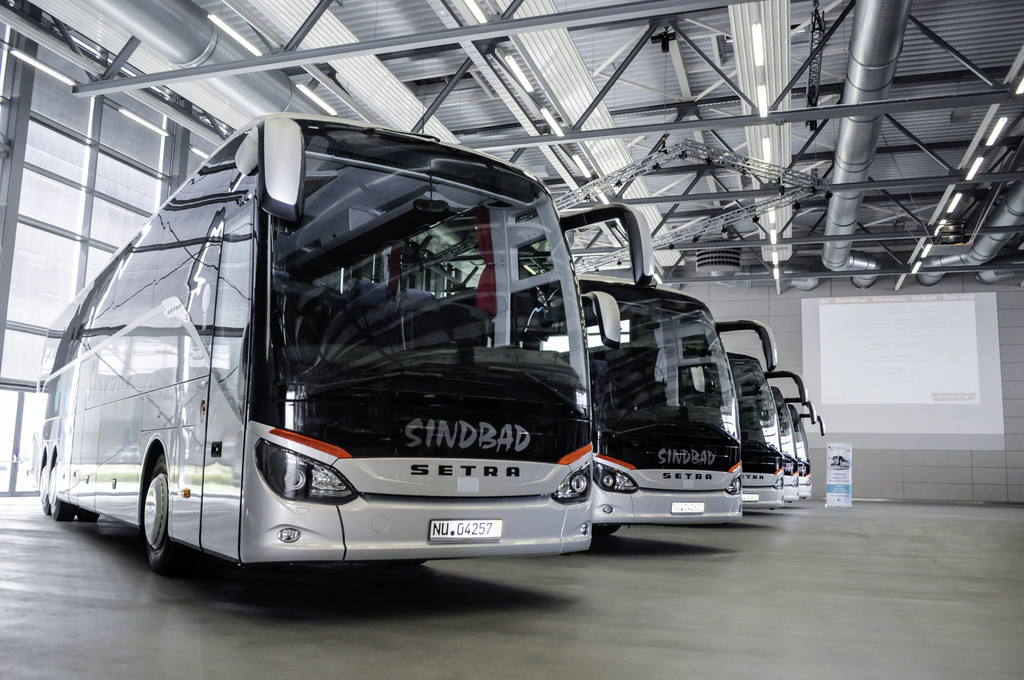 Polnischer Fernlinienanbieter baut Flotte mit Setra Reisebussen aus