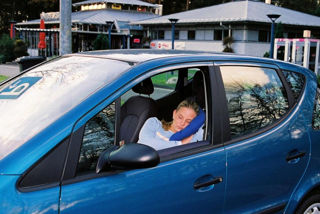 Recht: Im Auto übernachten - Schläfst Du noch oder wohnst Du schon?