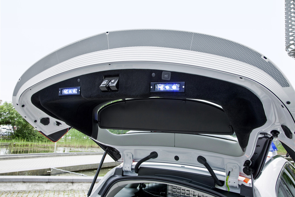 Rettmobil 2014: Opel zeigt Country Tourer als NEF