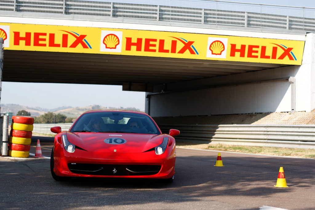 Shell-Motorenöle aus Erdgas - So sauber wie am erste Tag