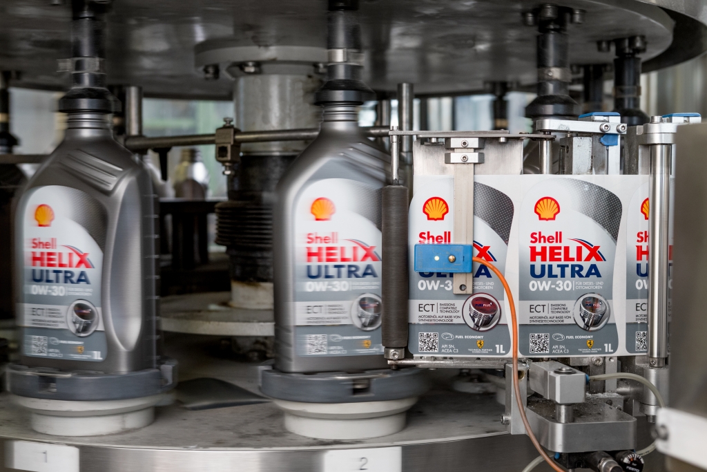Shell-Motorenöle aus Erdgas - So sauber wie am erste Tag